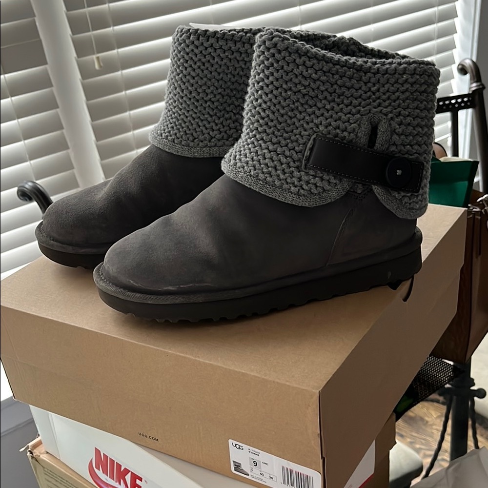 UGG Women's Gray Knit Boots